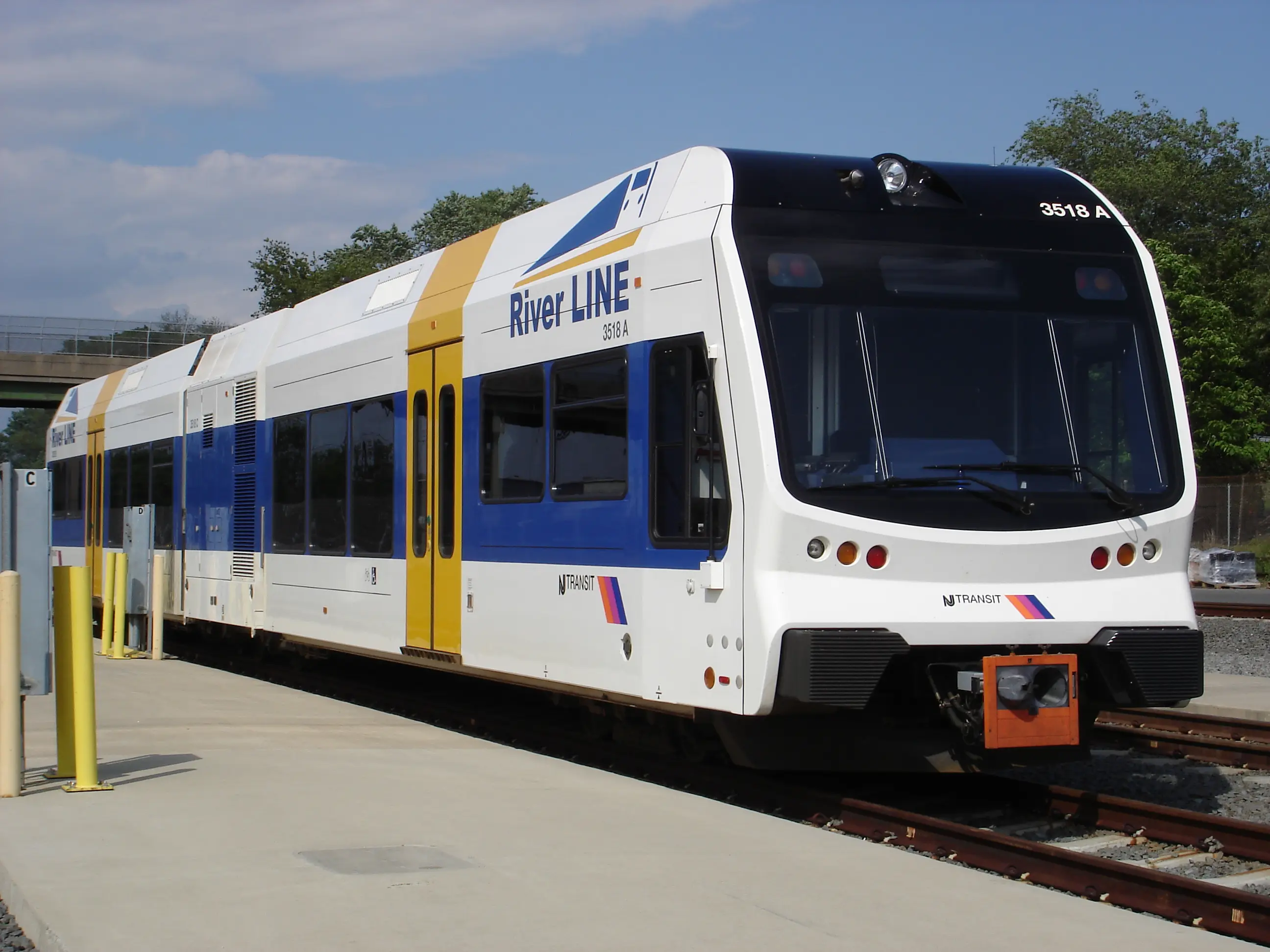 Beverly/Edgewater Park River LINE Station